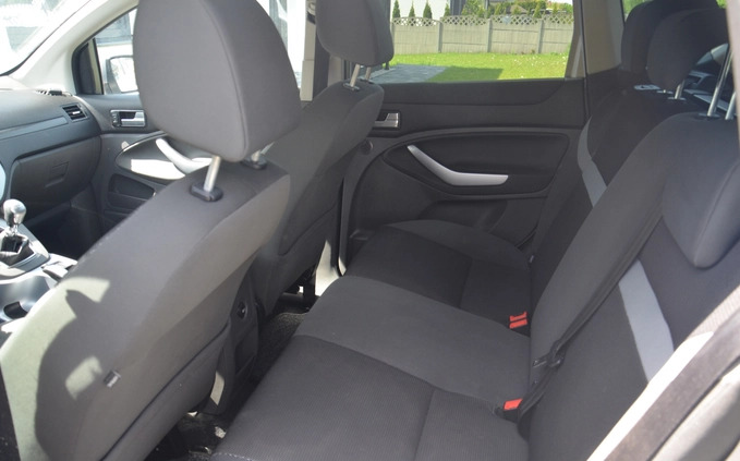 Ford Kuga cena 36900 przebieg: 225000, rok produkcji 2011 z Żarki małe 121